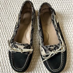 Sperrys size 8.5